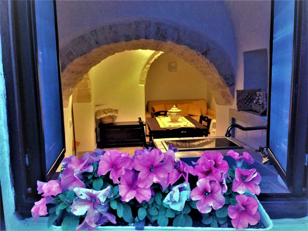 Trullo "Vicolo Fiorito" Villa Alberobello Exterior photo
